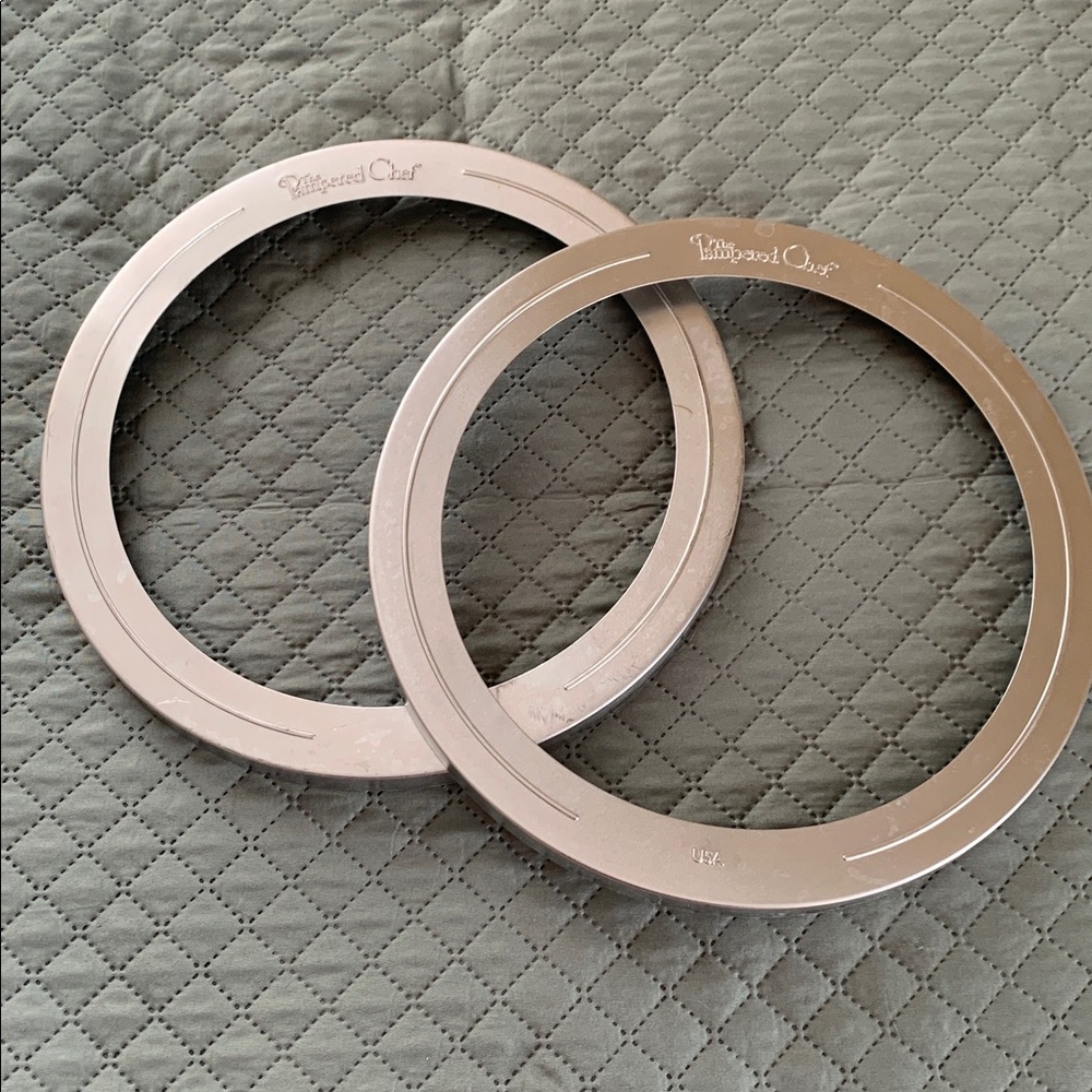 Pie Crust Shield The Pampered Chef Set of 2